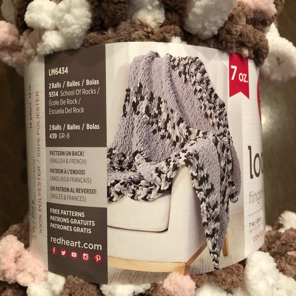 Red Heart Loop-it Yarn - Picture 3 of 5